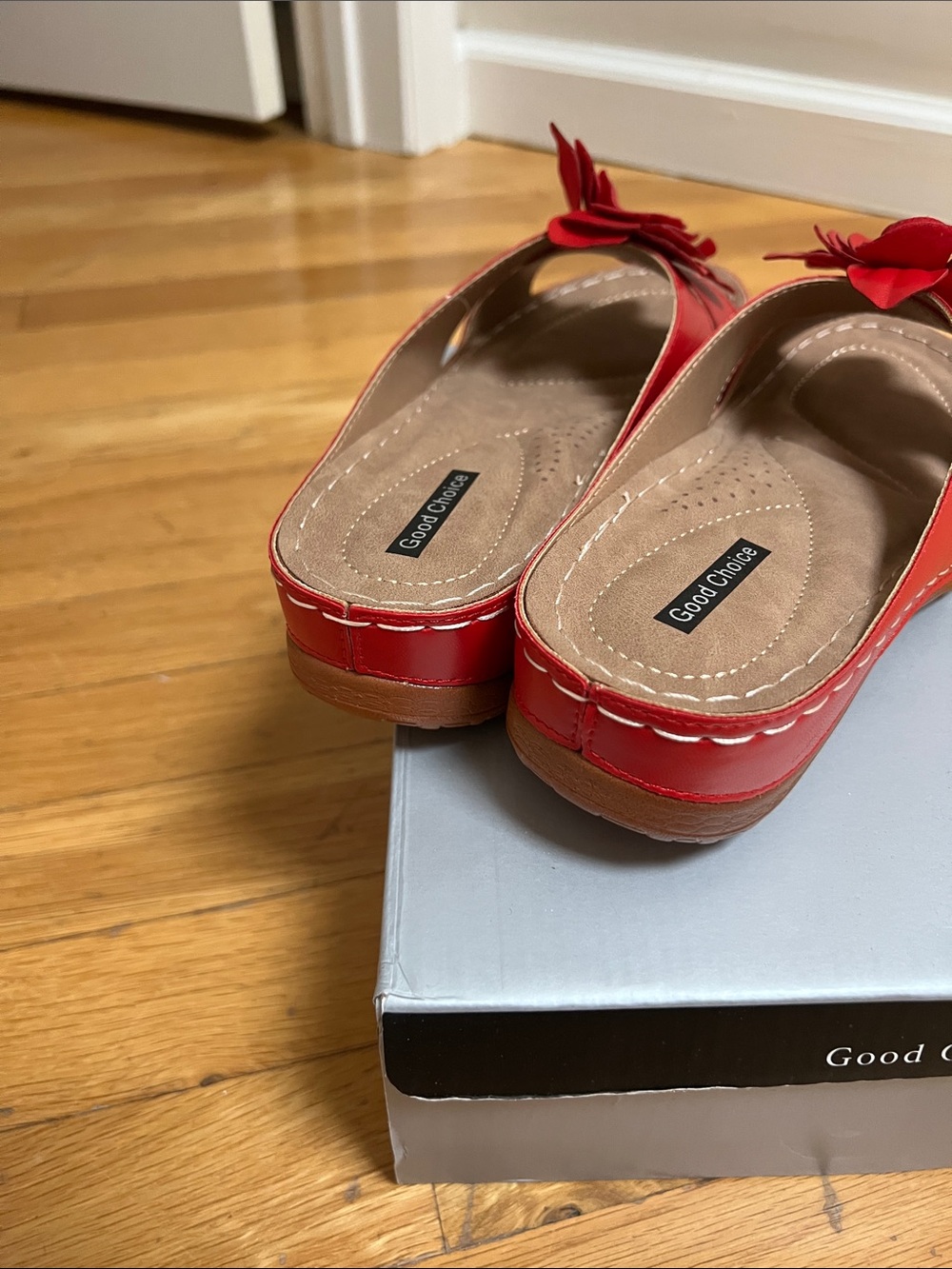 Good Choice Red Floral Slide Mules for Women - Picture 3 of 5